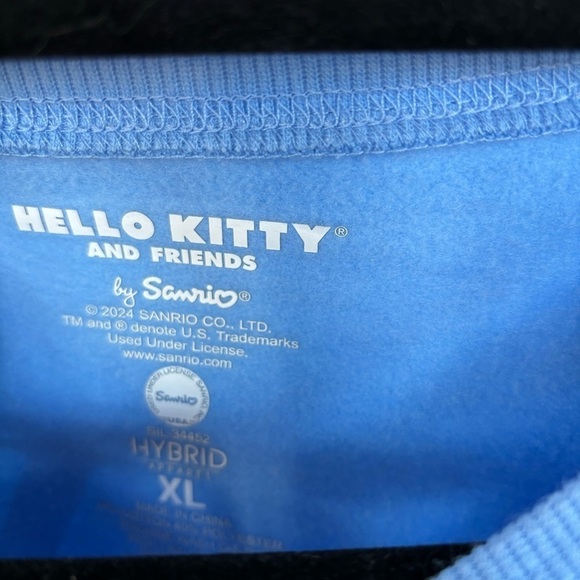 Hello Kitty and Friends by Sanrio Sweatshirt Size XL - Picture 2 of 5